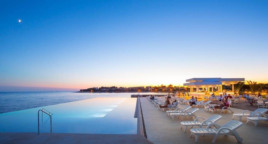 Apartments Tereza Novigrad  Luaran gambar