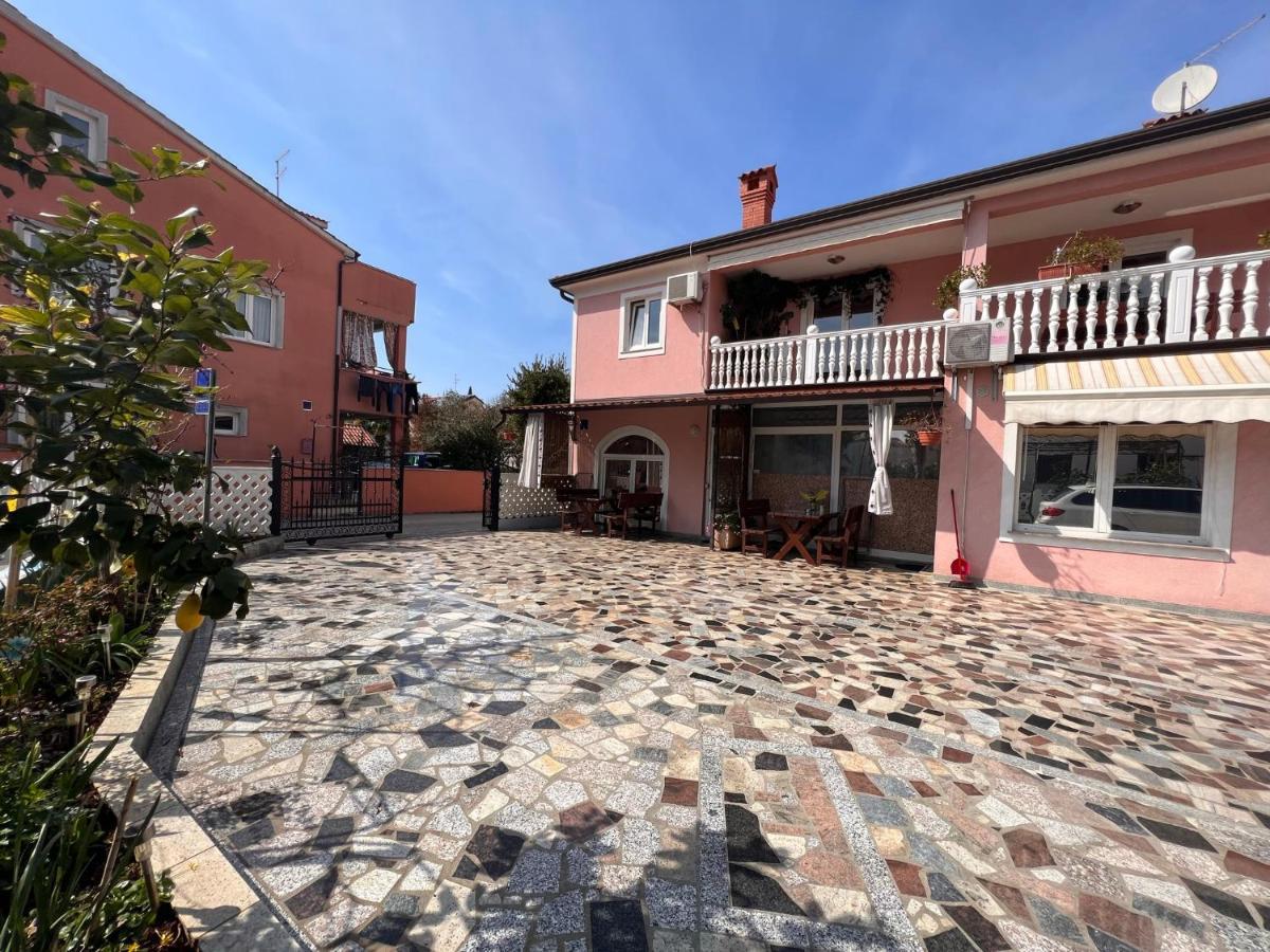 Apartments Tereza Novigrad  Luaran gambar